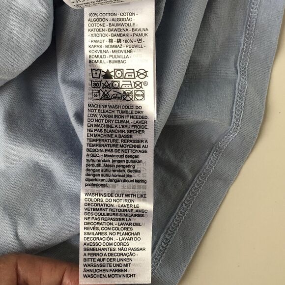 Levi's Women’s Perfect Tee Standard Fit Floral Spell Out Light Blue Small NWT - Picture 16 of 16